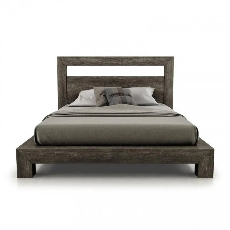 Cloe Bed
