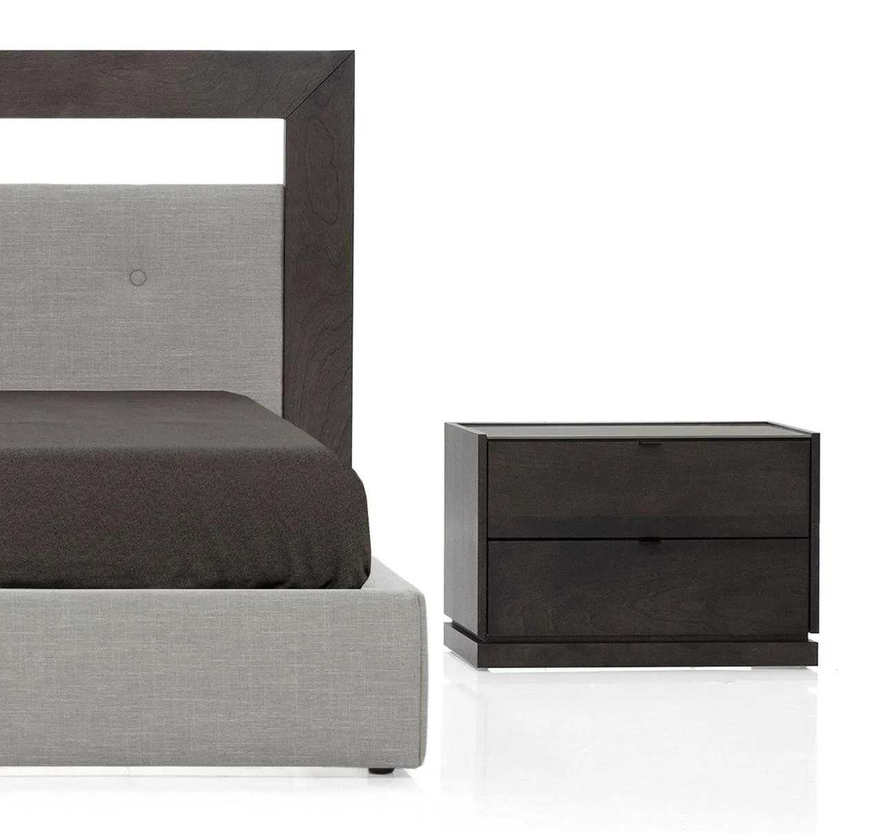 Cloe Bed