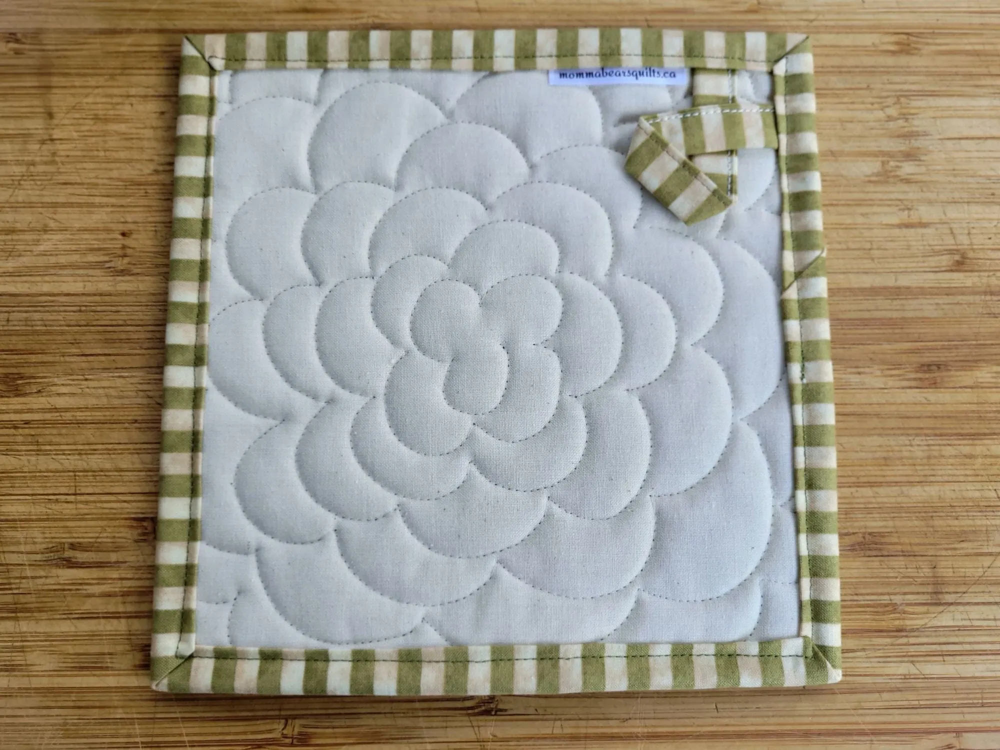 Green Pinwheel Hot Mat