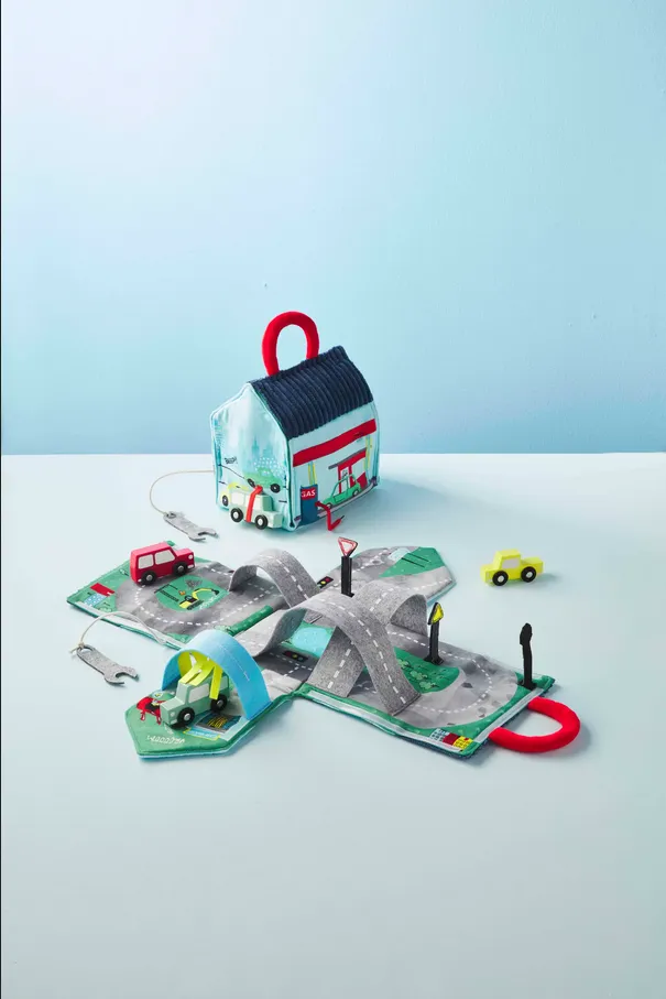 Mudpie Plush Car Garage Set
